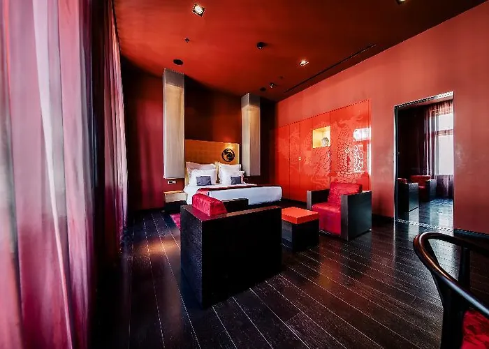 Отель Buddha-bar Klotild Palace