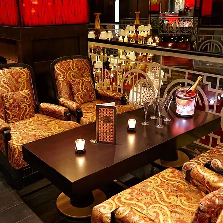 ホテル Buddha-bar Klotild Palace